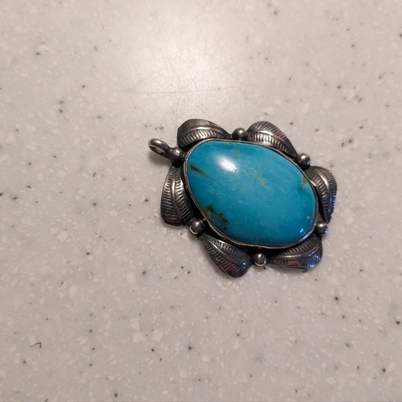 Vintage Navajo turquoise pendant - Picture 9 of 10